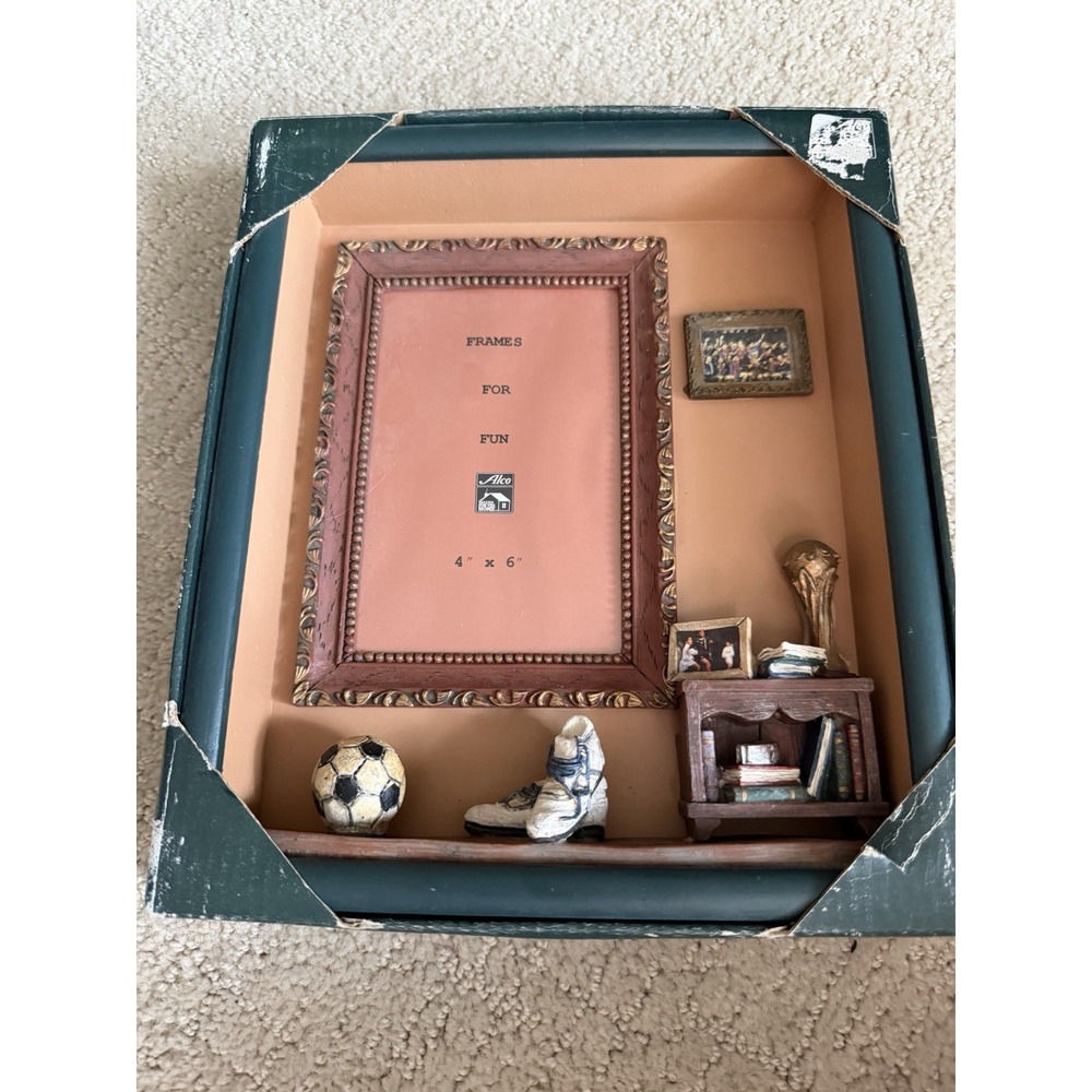 Alco Soccer Scene Shadow Box w/ 4" x 6" Picture Sports NEW